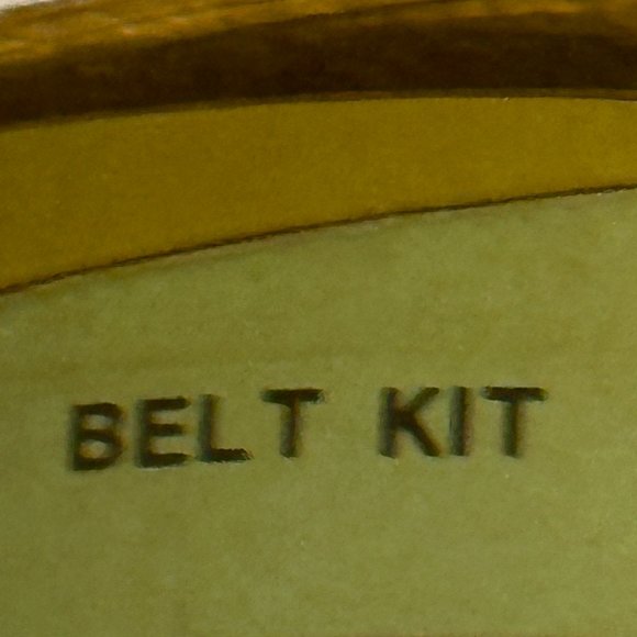 NEW Womens Star Case 36" Belt Kit with 10 Belts Featuring Spring and Fall Colors - Picture 3 of 7